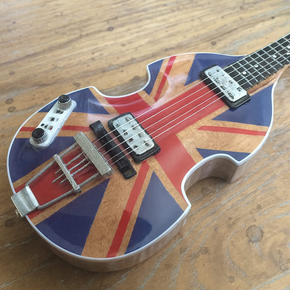 PAUL MCCARTNEY - Paul's Union Jack Violin Bass Miniature Guitar Replica / Fab Four